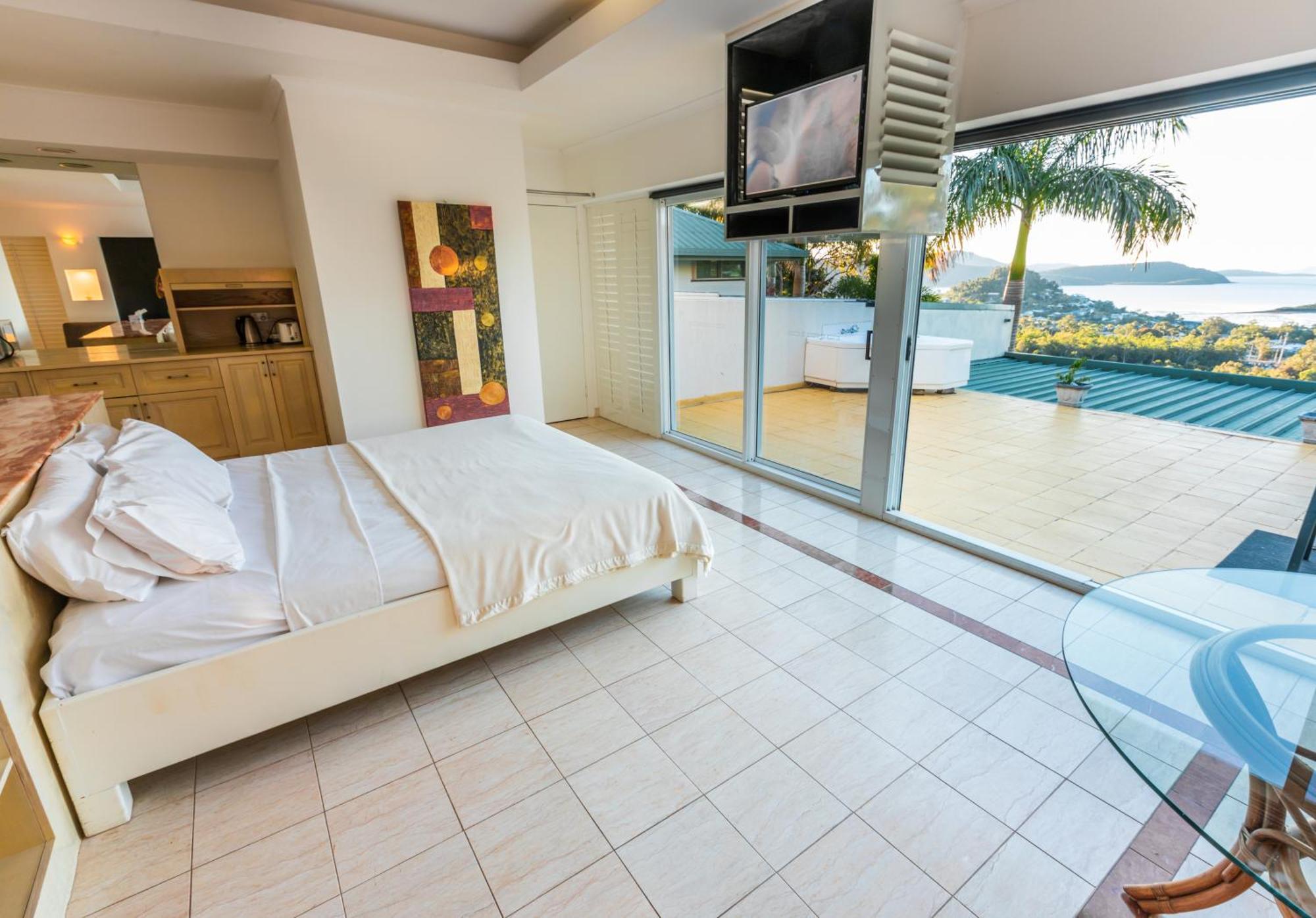 Yachtsmans Paradise, Whitsundays Hotel Airlie Beach Room photo